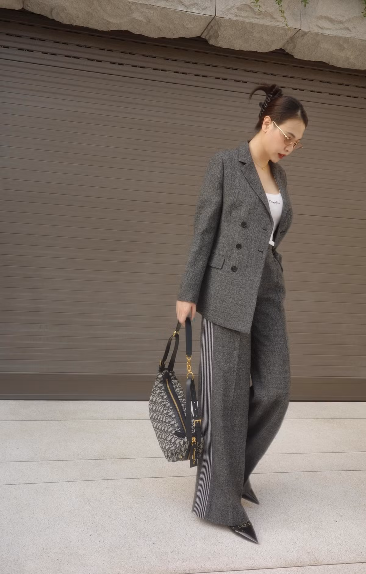 Dù bận rộn với công việc kinh doanh và chăm sóc con cái, Đàm Thu Trang vẫn giữ được vẻ ngoài tươi tắn. Ngoài ra, ít năm trở lại đây, người đẹp thăng hạng phong cách thời trang.