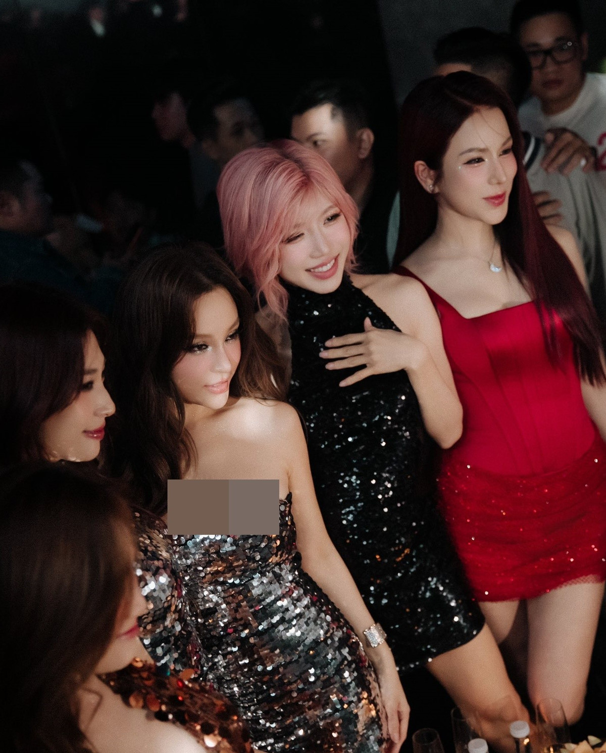 Diệp Lâm Anh thường xuyên xuất hiện trong những cột mốc quan trọng của Trang Pháp, đặc biệt là các dịp sinh nhật, với những bữa tiệc được chuẩn bị chu đáo, hoành tráng nhưng vẫn ấm áp. Ảnh: FB Diệp Lâm Anh.