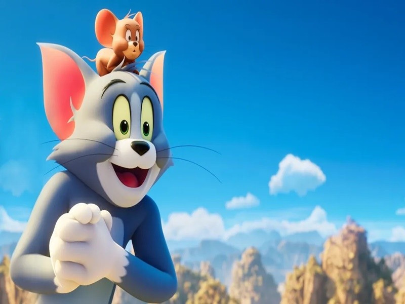Tom và Jerry tỉnh dậy giữa bối cảnh châu Á cổ kính. Bị nhầm là những ‘anh hùng trời giáng’, cặp đôi buộc phải hợp tác để vượt qua hiểm nguy, đối phó với những kẻ săn đuổi bí ẩn, đồng thời tìm cách quay trở về thế giới quen thuộc của mình. Ảnh: VTV.