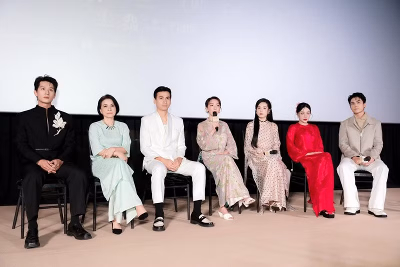 Theo Tiền Phong, Ai thương ai mến đang gây chú ý khi Thu Trang tuyên bố đây là dự án được đầu tư mạnh nhất từ trước đến nay của cô. Ảnh: FB Thu Trang.