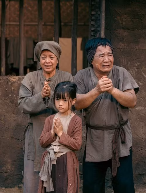 Ngoài Mẹ chồng tôi, Chiều Xuân còn gây ấn tượng khi đóng phim: Người đàn bà mộng du, Hà Nội mùa đông năm 46, Xẩm đỏ, Đèn âm hồn, Thế hệ kỳ tích, Lật mặt 8. Ảnh: FB Chiều Xuân.