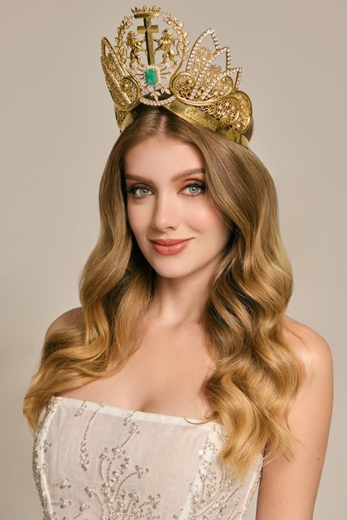 Đại diện Colombia – Catalina Duque được Missosology xếp thứ 2 trong bảng dự đoán. Ảnh: Fanpage Hoa hậu Quốc tế.