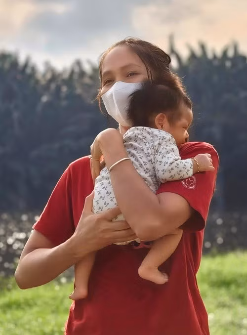 Nàng hậu sinh con gái Harley cách đây 2 tháng. Ảnh: FB Tuấn Khôi.