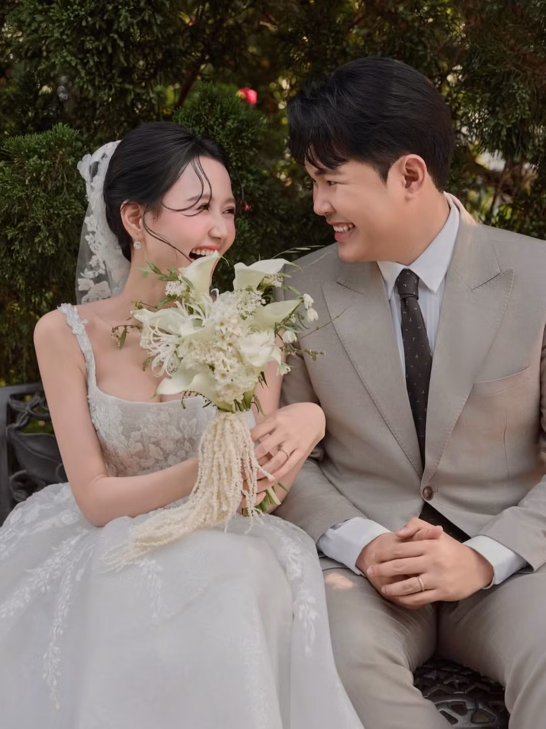 Trước khi kết hôn, Nhung Gumiho hoạt động trong vai trò người mẫu, diễn viên và MC.