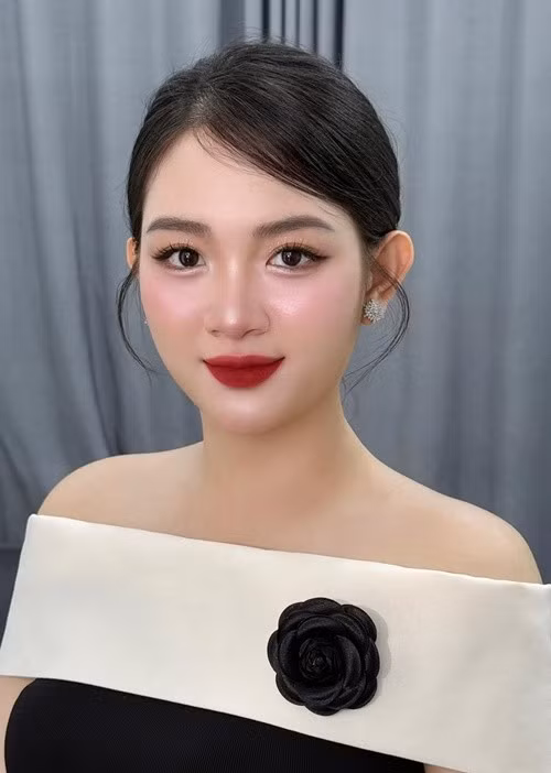 Mai Anh khoe nhan sắc mặn mà khi mang thai. Ảnh: FB Mai Anh.