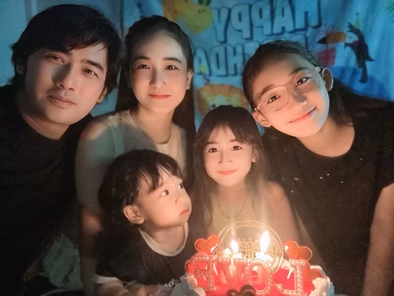 Vợ Bảo Anh sinh con gái Lọ Lem năm 2013, con gái Dâu Tây năm 2019 và con trai Hạo Anh năm 2024.