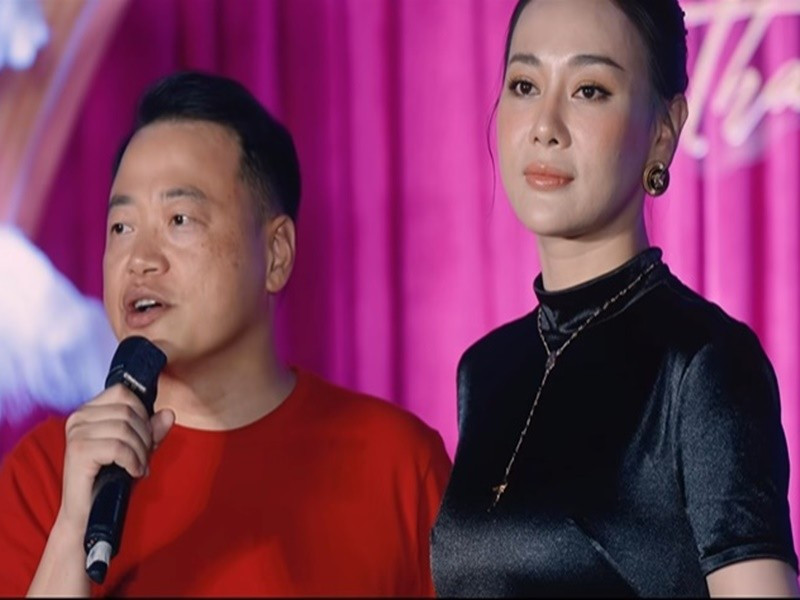 “Ngay từ khi yêu nhau, chúng tôi đã thống nhất sẽ không để công việc ảnh hưởng đến mối quan hệ”, Phương Oanh chia sẻ. Ảnh: Thanh Niên Việt.