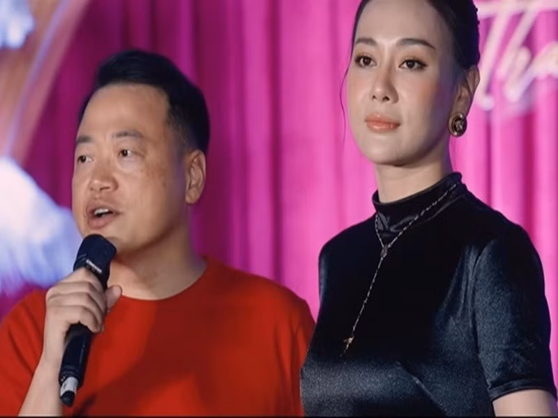 “Ngay từ khi yêu nhau, chúng tôi đã thống nhất sẽ không để công việc ảnh hưởng đến mối quan hệ”, Phương Oanh chia sẻ. Ảnh: Thanh Niên Việt.