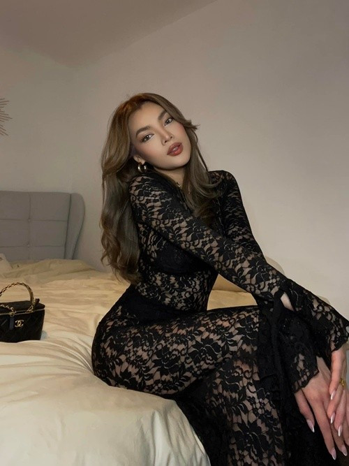 Ít năm qua, cô không nhắc đến chuyện tình cảm. Ảnh: FB Trân Đài.