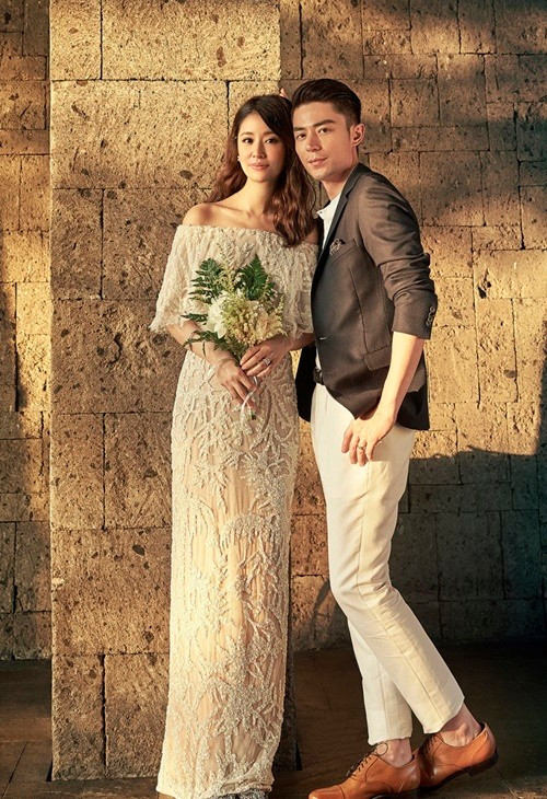 Sau nhiều năm là bạn bè thân thiết, Lâm Tâm Như và Hoắc Kiến Hoa công khai chuyện tình cảm và kết hôn vào năm 2016. Cặp đôi sống kín tiếng, hiếm khi chia sẻ đời tư nhưng luôn thể hiện sự tôn trọng dành cho nhau. Hiện tại, Lâm Tâm Như và Hoắc Kiến Hoa có một cô con gái chung. Ảnh: Dân Việt.