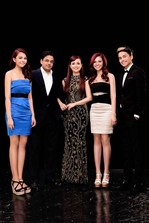 View - Hôn nhân bền chặt của Hoa hậu Diệu Hoa và chồng Ấn Độ | Báo Tri thức và Cuộc sống - TIN TỨC PHỔ BIẾN KIẾN THỨC 24H