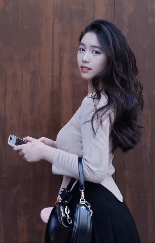 Châu Anh có phong cách đời thường trẻ trung. Ảnh: FB Châu Anh.