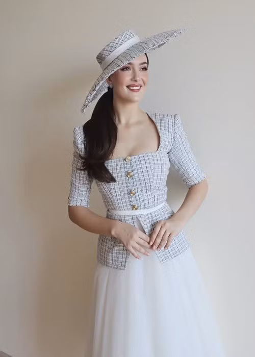 “Zoalise sở hữu vẻ đẹp dịu dàng, quyến rũ, sang trọng”, các chuyên gia của Missosology cho biết.