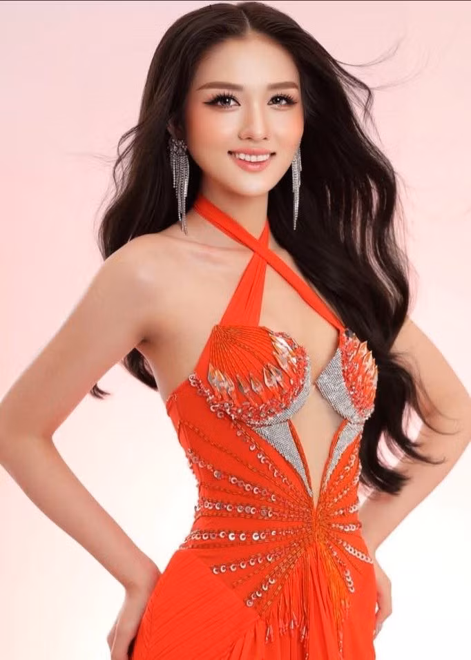 Thu Ngân từng đoạt danh hiệu Á khôi 2 Người đẹp Tây Đô 2023. Ảnh: FB Thu Ngân.