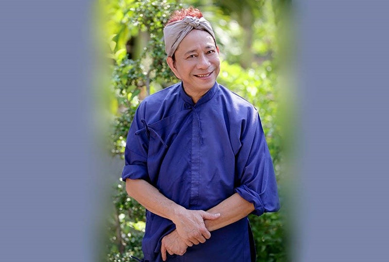 Lọt vào mắt xanh của nghệ sĩ Thanh Điền, Bảo Chung được giao vai Trần Lôi trong vở Chắp cánh chim bằng. Vai diễn giúp anh nhanh chóng được chú ý và cải thiện đáng kể thu nhập. Sau đó, Bảo Chung tiếp tục tạo dấu ấn khi vào vai trưởng ấp trong vở Bài ca tìm mẹ. Ảnh: Vietnamnet.