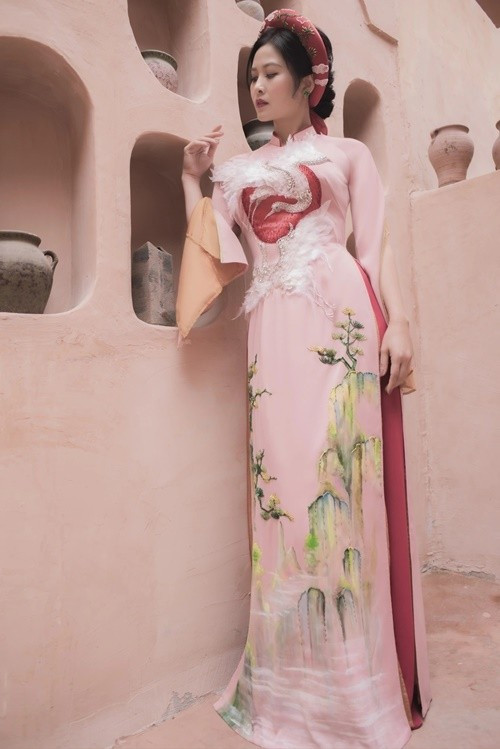 Có nhiều người muốn tìm hiểu Thúy Hà nhưng cô chưa gặp ai phù hợp. Ảnh: VOV.