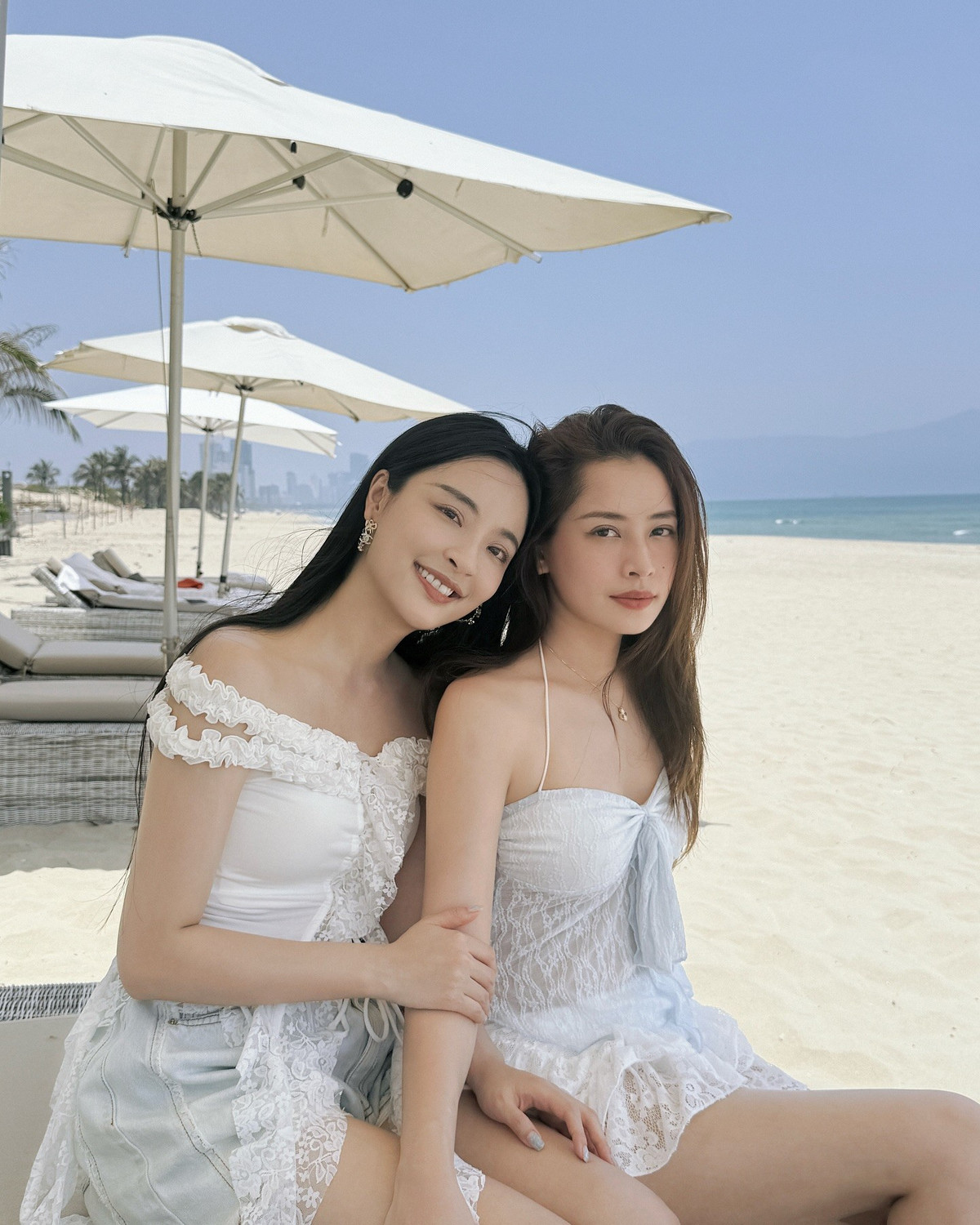 Ngoài Ella, Lý Sa Mân Tử cũng thân thiết với Chi Pu sau chương trình Đạp gió 2023. Năm 2025, Lý Sa Mân Tử được Chi Pu dẫn đi du lịch Việt Nam. Ảnh: FB Chi Pu.