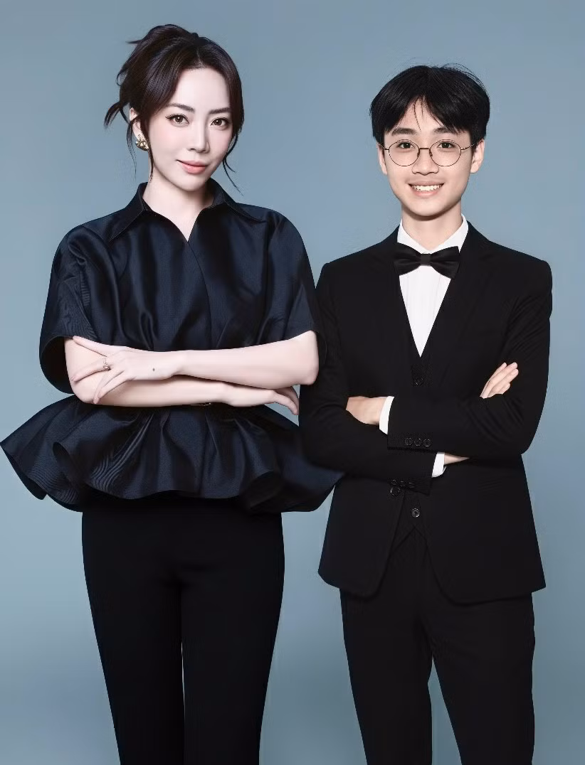 Theo HTV, con trai Thu Trang từng tiết lộ mơ ước trở thành bộ đội để bảo vệ đất nước và hơn hết là bảo vệ ba mẹ.