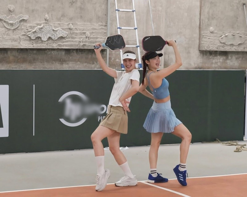 Minh Hằng và Đông Nhi chơi pickleball thời gian qua. Ảnh: Instagram Đông Nhi.