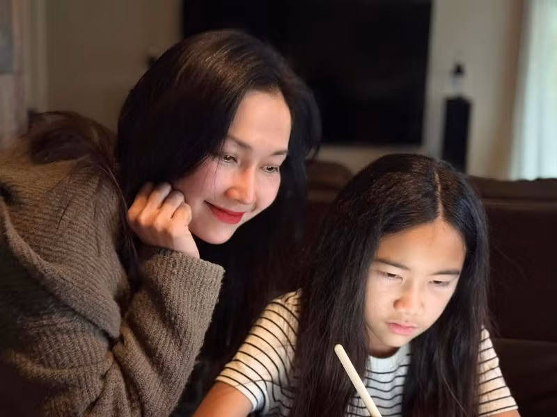 Kim Hiền và Andy chia tay trong văn minh, tiếp tục cùng nuôi dưỡng con gái chung. Ảnh: FB Kim Hiền.