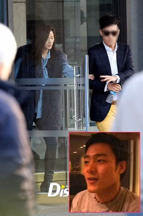 Vợ chồng 'mợ chảnh' chào đón hai con trai gia nhập tổ ấm vào năm 2016 và năm 2018. Ảnh: Khám Phá.