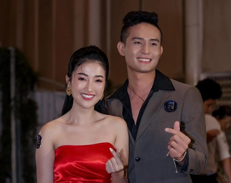 ‘Nữ hoàng phim xưa’ chia sẻ bạn trai dù ít tuổi hơn cô nhưng trưởng thành, chững chạc, tính rất hiền lành, ít nói, chủ yếu thể hiện qua hành động. Ảnh: Znews.