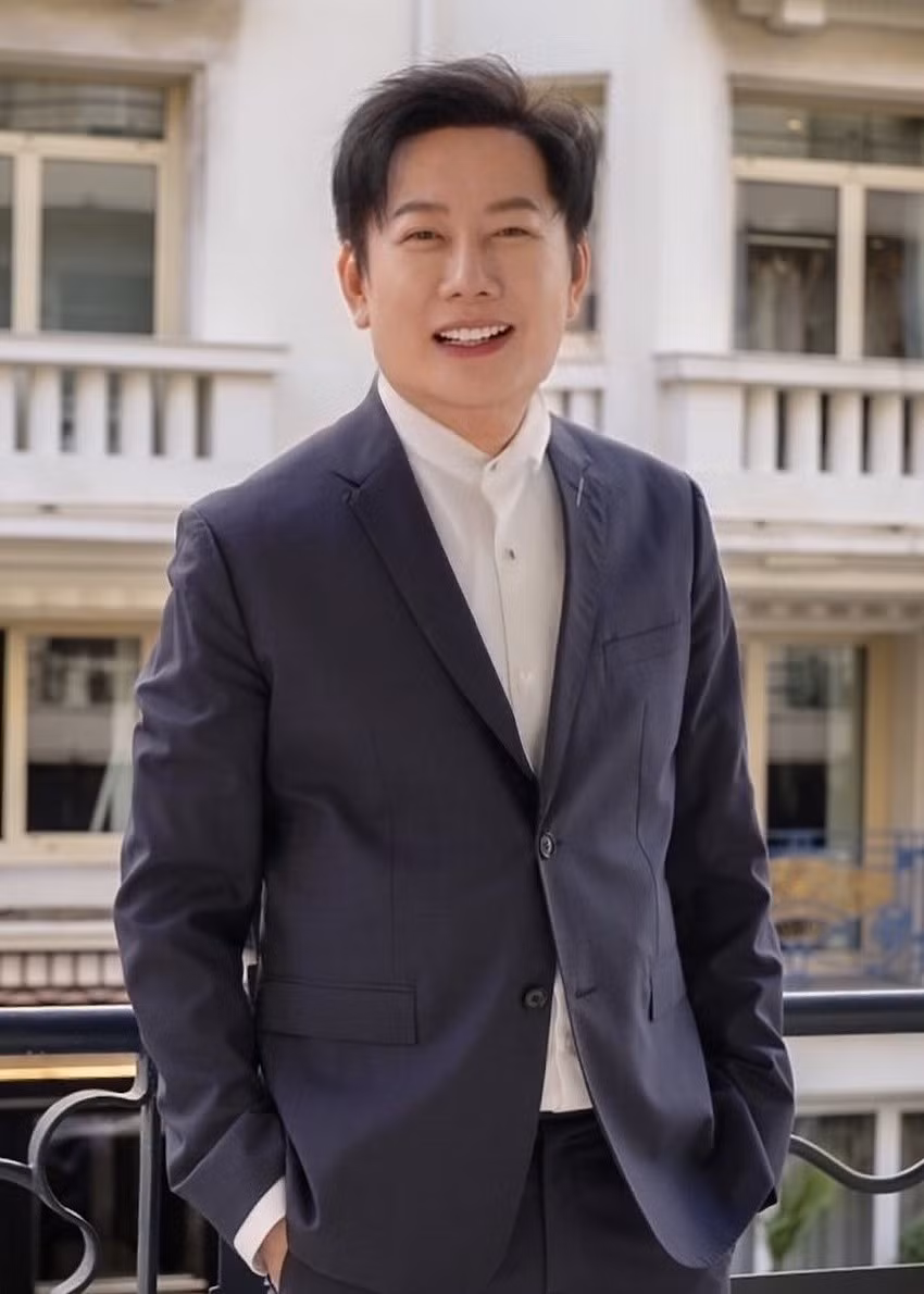 Chia sẻ trên tờ Matichon, ông Nawat cho biết, tổ chức Hoa hậu Hòa bình Quốc tế chưa đưa ra quyết định tước danh hiệu của Thùy Tiên hay không. Ảnh: FB Nawat Itsaragrisil.