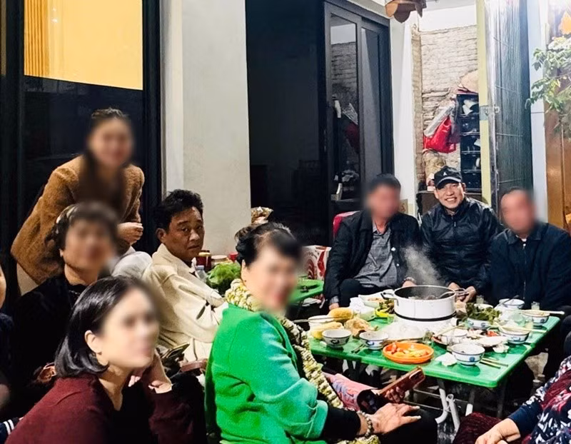 Về thông tin không có Táo quân 2026 do NSND Quốc Khánh gặp vấn đề sức khỏe, không thể tiếp tục vào vai Ngọc Hoàng, nam nghệ sĩ chia sẻ trên Znews: “Không phải như vậy đâu. Năm nay không có Táo Quân nhưng sẽ được thay bằng một chương trình mới”. Ảnh: Vietnamnet.