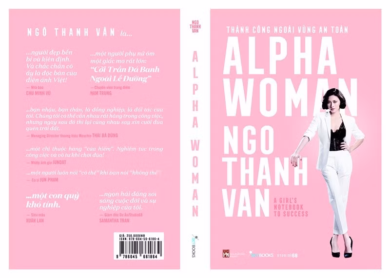 Ngô Thanh Vân chia sẻ trên Người Lao Động: "Đây không đơn thuần chỉ là sách, đó còn là cuốn nhật ký ghi chép thật tỉ mỉ những cột mốc trong cuộc đời và sự nghiệp của Vân. Tất cả những gì Vân đã trải nghiệm và học hỏi... Vân hy vọng điều này có thể truyền được năng lượng cũng như nguồn cảm hứng tích cực cho các bạn trẻ, những người ôm cho mình nhiều hoài bão, nhiều ước mơ". Ảnh: Người Lao Động.