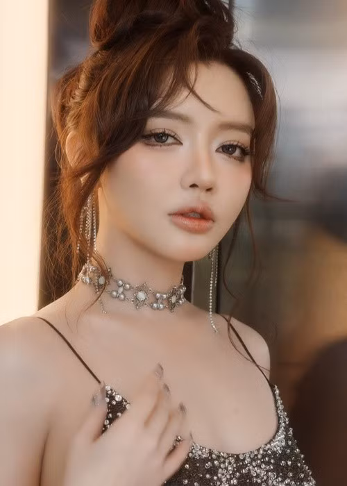 Nhan sắc gợi cảm của Bích Phương “đốn tim” người hâm mộ. Ảnh: FB Bích Phương.