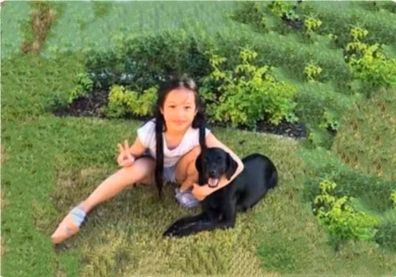 Theo Znews, Triệu Vy từng cho biết Huỳnh Tân là tình yêu lớn nhất đời cô. Nữ diễn viên tiết lộ, con gái có tính cách độc lập, mạnh mẽ, giản dị và hiểu chuyện. Ảnh: Nhịp Sống Việt.