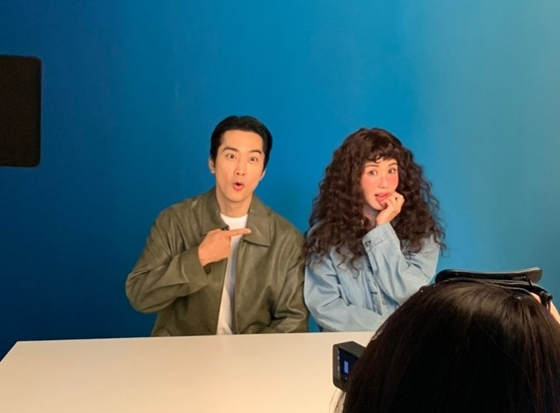 Theo Tiền Phong, trong My troublesome star, Song Seung Hun đóng vai một thám tử độc thân, yêu một nữ minh tinh do Uhm Jung Hwa đóng. Ảnh: Instagram Song Seung Hun.