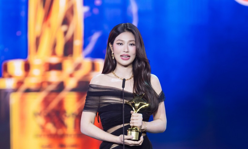 Theo VietnamPlus, vai Thúy Vân giúp Đoàn Thiên Ân nhận giải Nữ diễn viên được yêu thích nhất hạng mục điện ảnh tại lễ trao giải Ngôi Sao Xanh 2025. Ảnh: VietnamPlus.