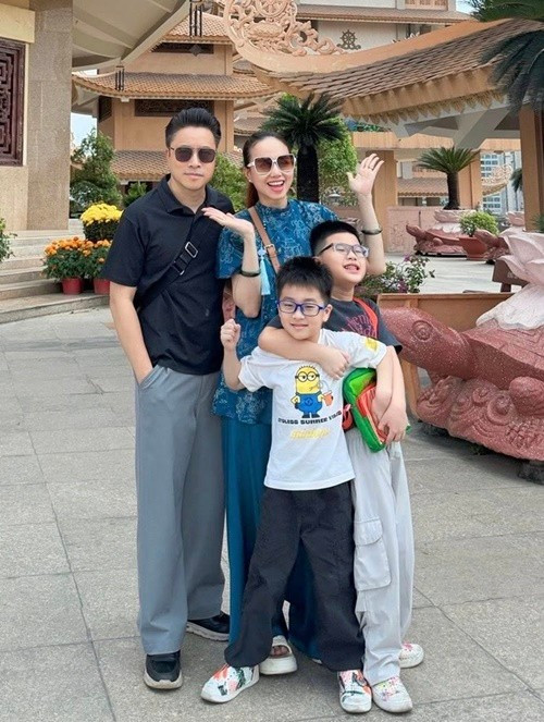 Nữ diễn viên từng ví cuộc hôn nhân của mình như một “bộ phim dài tập”, nơi Victor Vũ có thể đạo diễn mọi thứ – trừ cảm xúc của vợ.