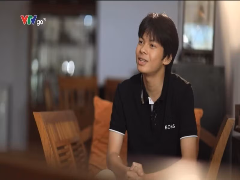 Chia sẻ trên Vietnamnet, Trần Tú cho biết, cậu biết ơn, cảm kích và nhớ ê-kíp Bố ơi! Mình đi đâu thế từ các cô biên tập đã chạy theo mình dưới nắng nóng, đến các anh quay phim đã ghi lại từng khoảnh khắc quý giá giữa cậu và bố. Ảnh: Vietnamnet.