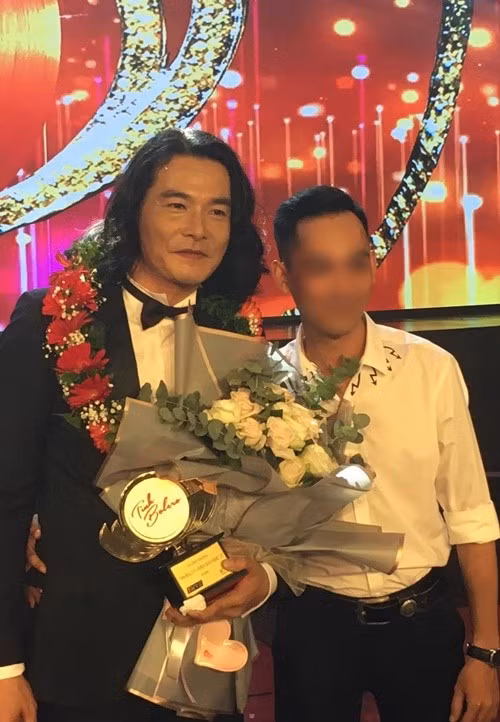 Quách Ngọc Ngoan đăng quang quán quân Tình Bolero 2020. Ảnh: Vietnamnet.