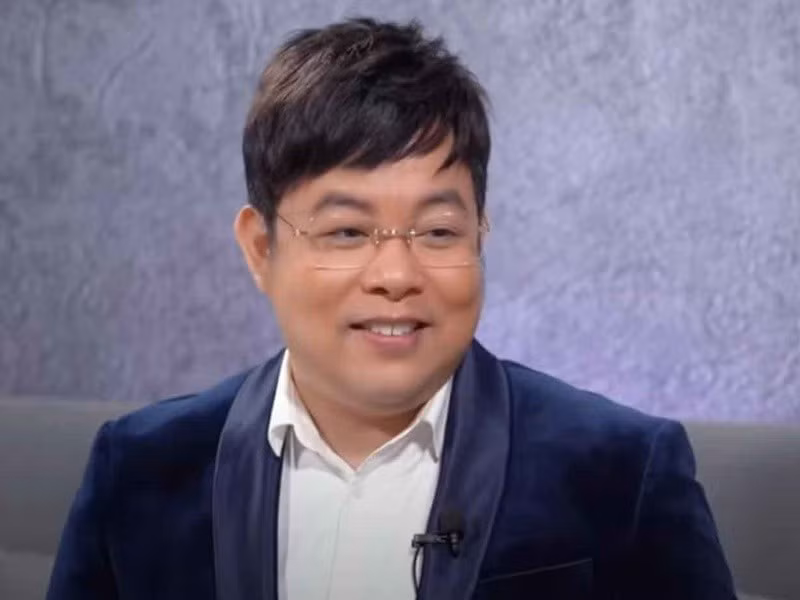 Quang Lê được biết đến là ca sĩ hải ngoại có sự nghiệp ổn định và lượng khán giả riêng. Tuy nhiên, con đường đến với thành công của anh không hề bằng phẳng. Ảnh: Vietnamnet.
