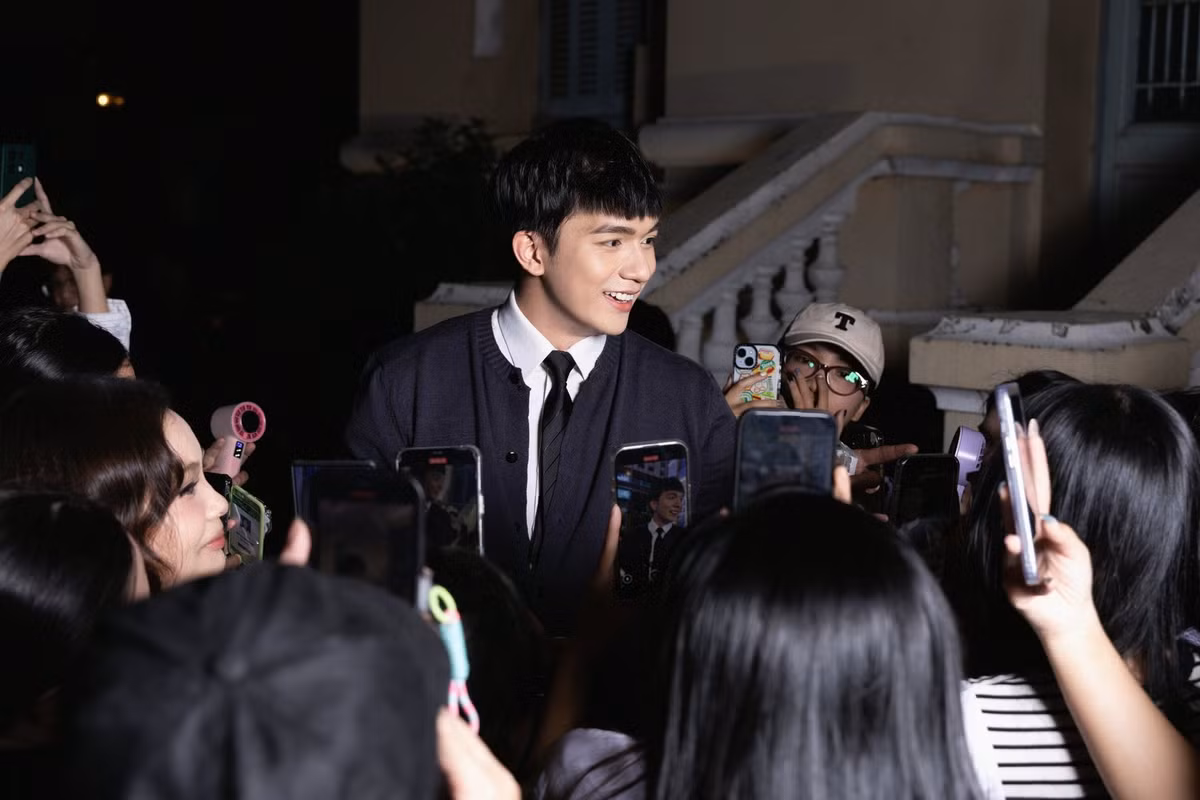 Đỗ Nhật Hoàng đắt show quảng cáo, sự kiện hơn sau phim Mưa đỏ. Ảnh: FB Đỗ Nhật Hoàng.