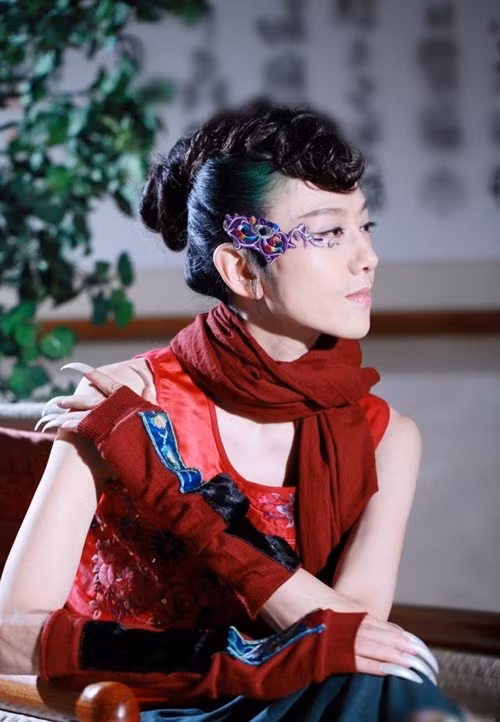 Dương Lệ Bình từng gây ấn tượng khi đóng vai Mai Siêu Phong trong Anh hùng xạ điêu phiên bản năm 2003. Ảnh: Vietnamnet.