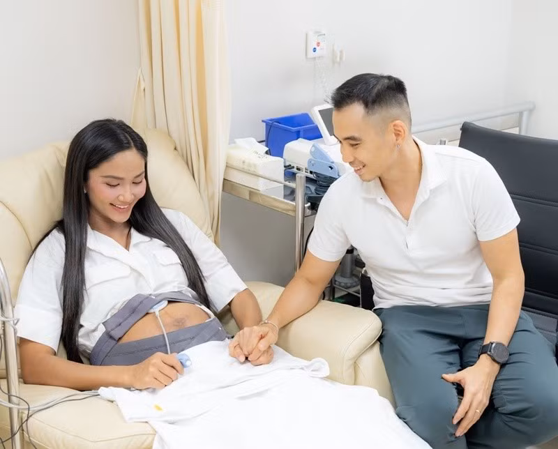 Vợ chồng H'hen Niê ‘đếm từng ngày chờ con chào đời’.