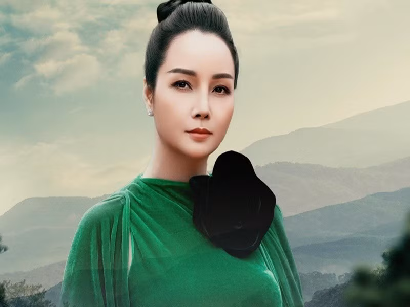 Trong mắt Mai Thu Huyền, ông Hoàng Nam Tiến không chỉ là một nhà lãnh đạo truyền cảm hứng mà còn là một người anh, người bạn đầy năng lượng tích cực, luôn sẵn sàng sẻ chia và dẫn dắt. Ảnh: FB Mai Thu Huyền.