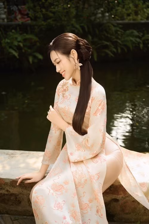 Đỗ Thị Hà từng chia sẻ trên VOV vào năm 2022, sau 2 năm đăng quang, cô cảm thấy bản thân trưởng thành, chín chắn và điềm đạm hơn. Ảnh: FB Đỗ Thị Hà.