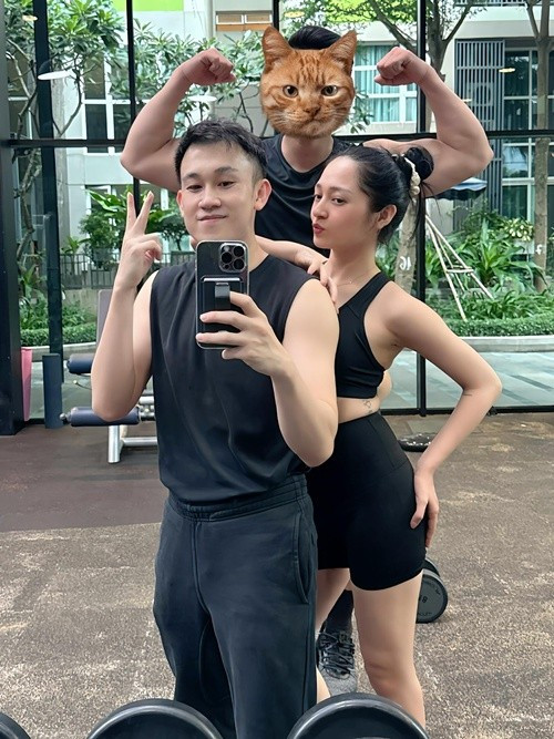 Dương Triệu Vũ được Bảo Anh tâm sự về chuyện có con. "Bảo Anh đã tâm sự và sau khi nghe lý do cũng như hiểu được quá trình dẫn đến quyết định này. Tôi cũng không còn biết nói gì thêm ngoài im lặng", nam ca sĩ cho biết. Ảnh: FB Dương Triệu Vũ.