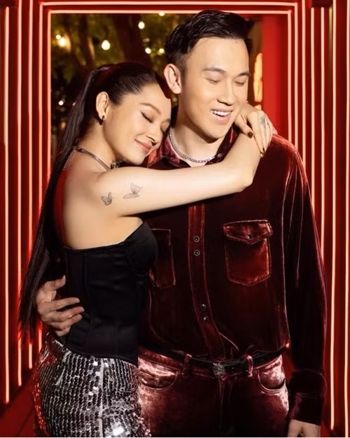 Bảo Anh cho biết, Dương Triệu Vũ vừa làm bạn vừa làm anh. Cả hai chưa bao giờ giận dù chỉ một lần. Ảnh: FB Dương Triệu Vũ.