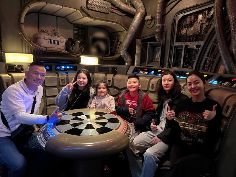 View - Hoa hậu Jennifer Phạm khoe khoảnh khắc ấm áp bên chồng con | Báo Tri thức và Cuộc sống - TIN TỨC PHỔ BIẾN KIẾN THỨC 24H