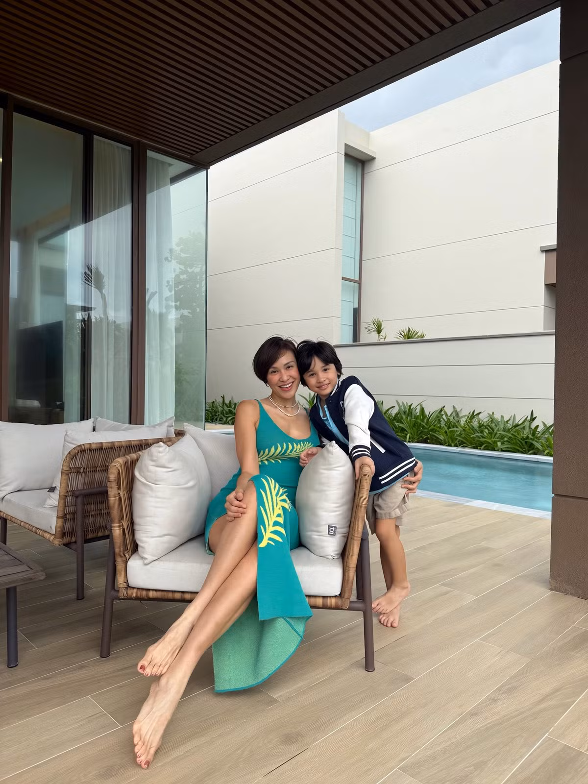 Sau biến cố hôn nhân, nữ MC tập trung xây dựng cho con một môi trường sống ổn định, tích cực, đặt sự phát triển tinh thần của con lên hàng đầu.