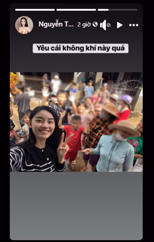 Yến Nhi cảm ơn từng món quà, từng lời động viên và tấm lòng của mọi người dành cho bà con quê hương cô trong lúc khó khăn này. Ảnh: FB Yến Nhi.