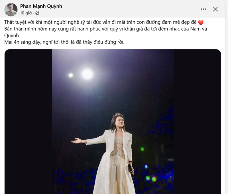 Phan Mạnh Quỳnh đăng tải hình ảnh Mỹ Tâm trong concert và hết lời khen ngợi đàn chị: "Thật tuyệt vời khi một người nghệ sĩ tài đức vẫn đi mãi trên con đường đam mê đẹp đẽ". Ảnh: FB Phan Mạnh Quỳnh.
