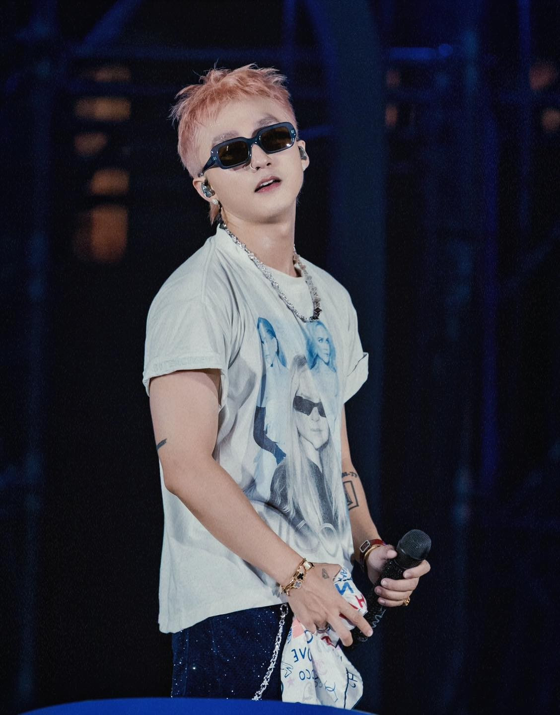 Nam ca sĩ có nhiều bài hát được yêu thích như Nắng ấm xa dần, Em của ngày hôm qua, Có chắc yêu là đây, Chúng ta của tương lai, Muộn rồi mà sao còn, Đừng làm trái tim anh đau.