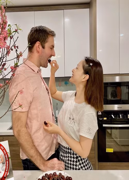 Lan Phương từng cho biết, David luôn thích những bộ ảnh khoe vẻ gợi cảm của vợ và luôn khuyến khích cô đi chụp hình khi có thể. Ảnh: FB Lan Phương.